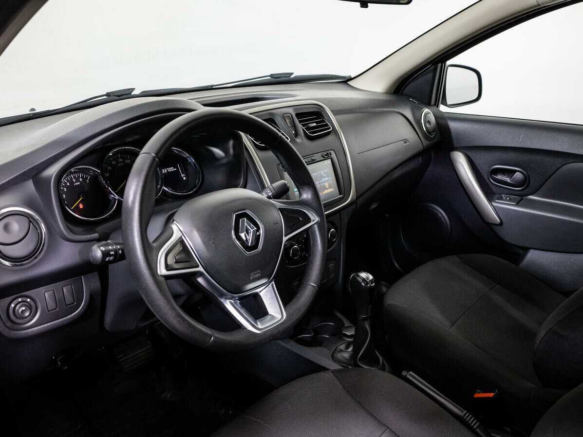 Renault Logan с пробегом — 2019 год. Фото: #10