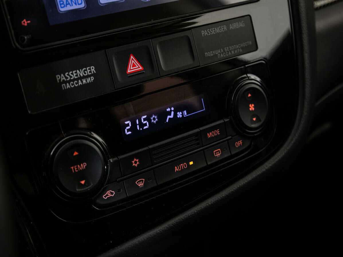 Mitsubishi Outlander с пробегом — 2018 год. Фото: #11