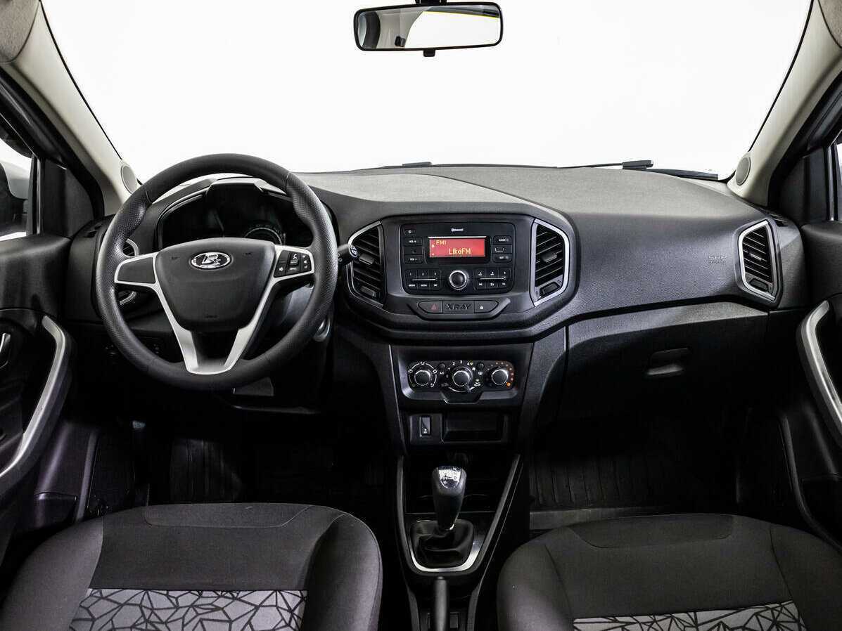 Lada (ВАЗ) XRAY с пробегом — 2018 год. Фото: #10