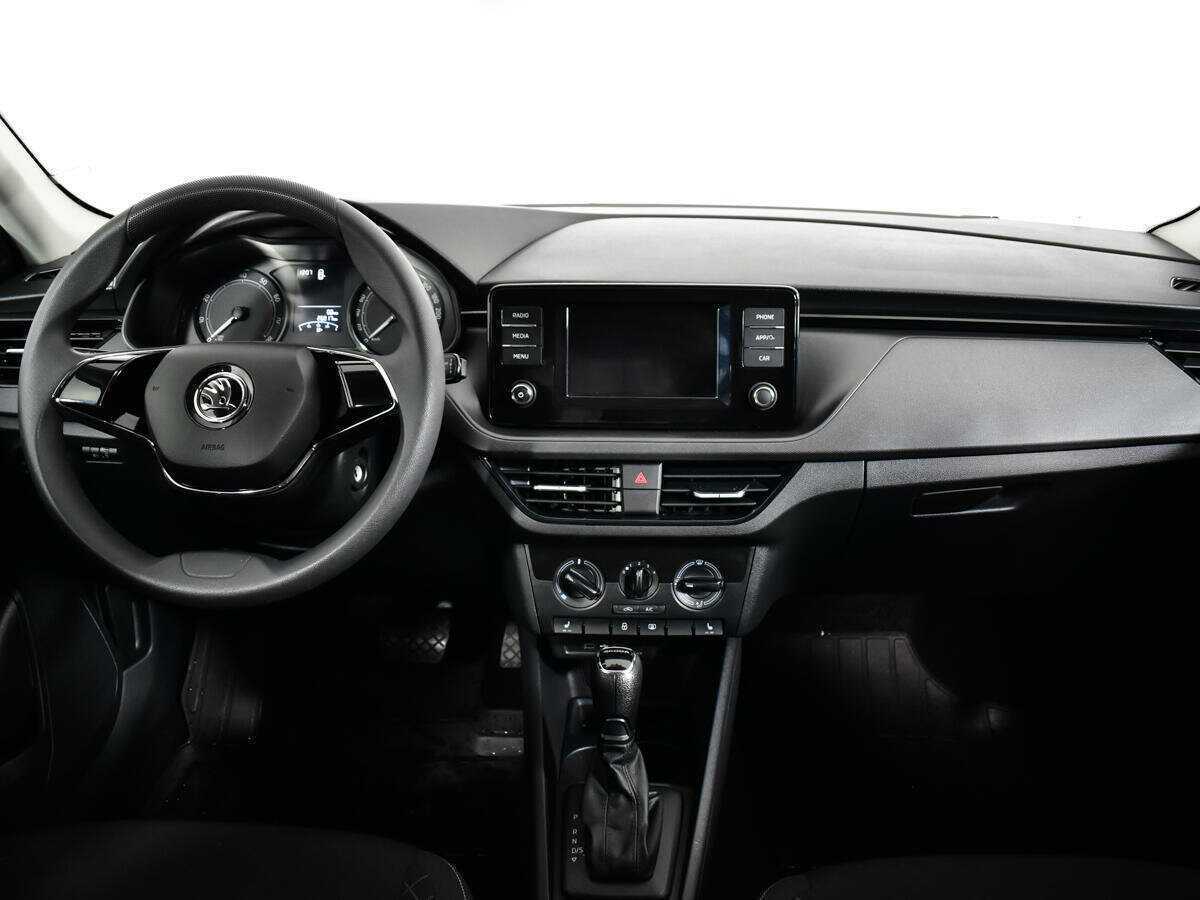 Skoda Rapid с пробегом — 2020 год. Фото: #11
