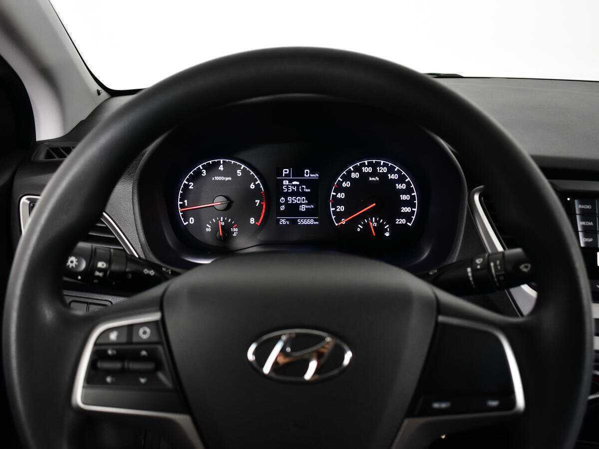 Hyundai Solaris с пробегом — 2017 год. Фото: #8