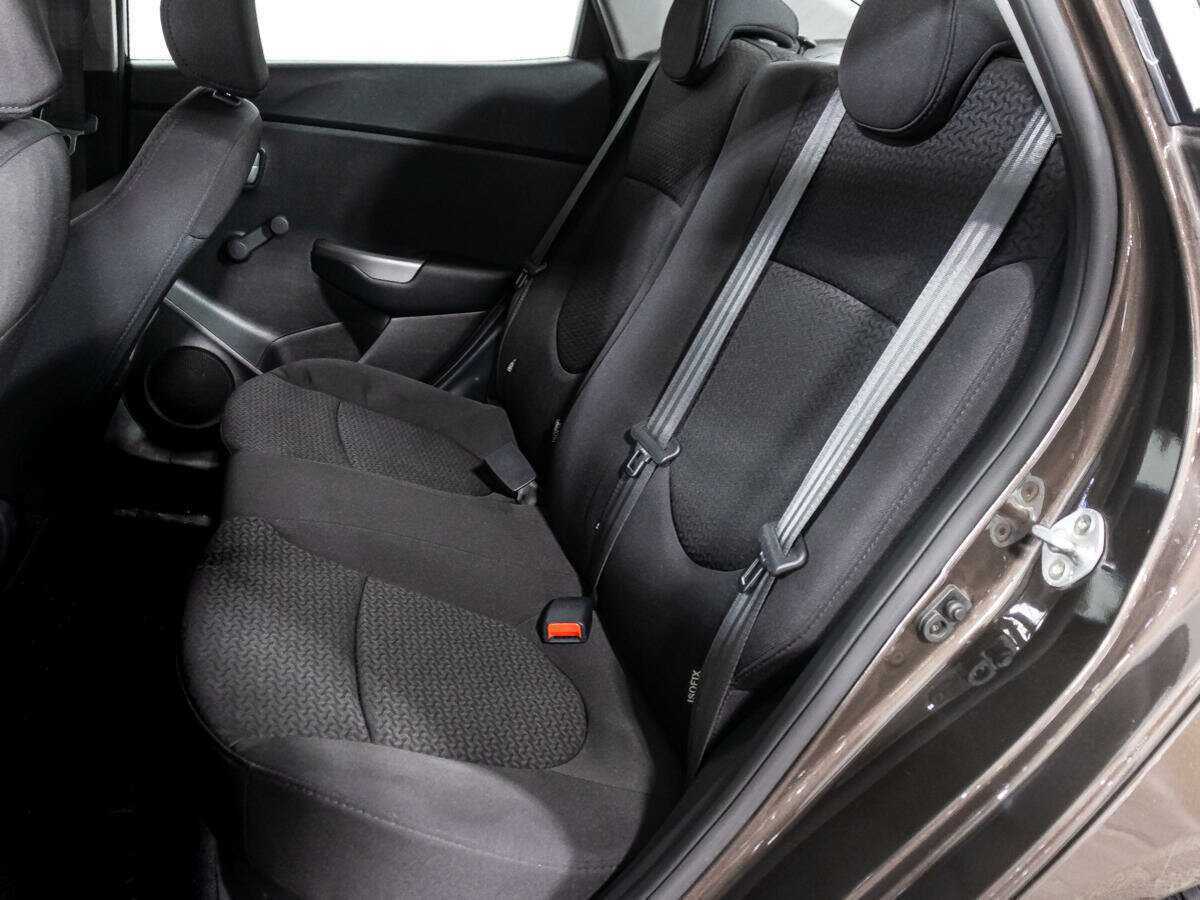 Kia Rio с пробегом — 2016 год. Фото: #9