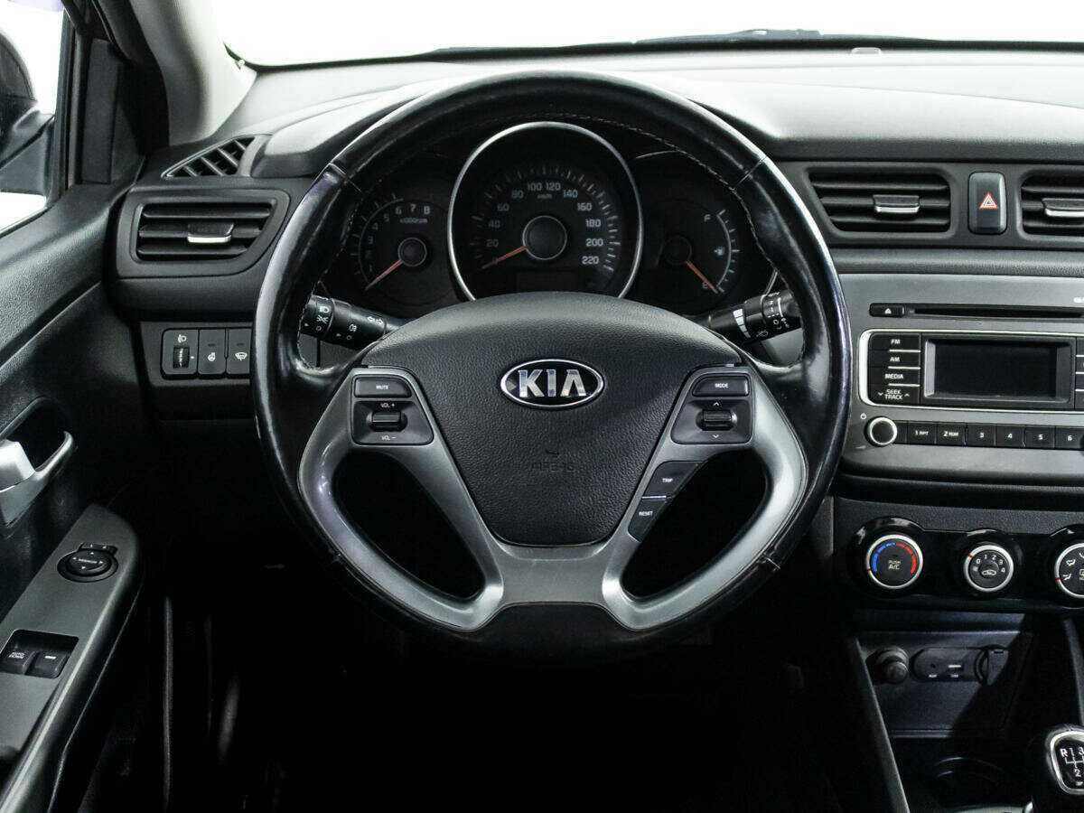 Kia Rio с пробегом — 2016 год. Фото: #15