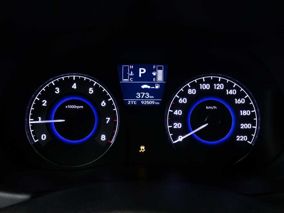 Hyundai Solaris с пробегом — 2016 год. Фото: #11