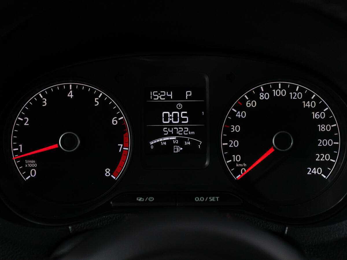 Volkswagen Polo с пробегом — 2018 год. Фото: #11