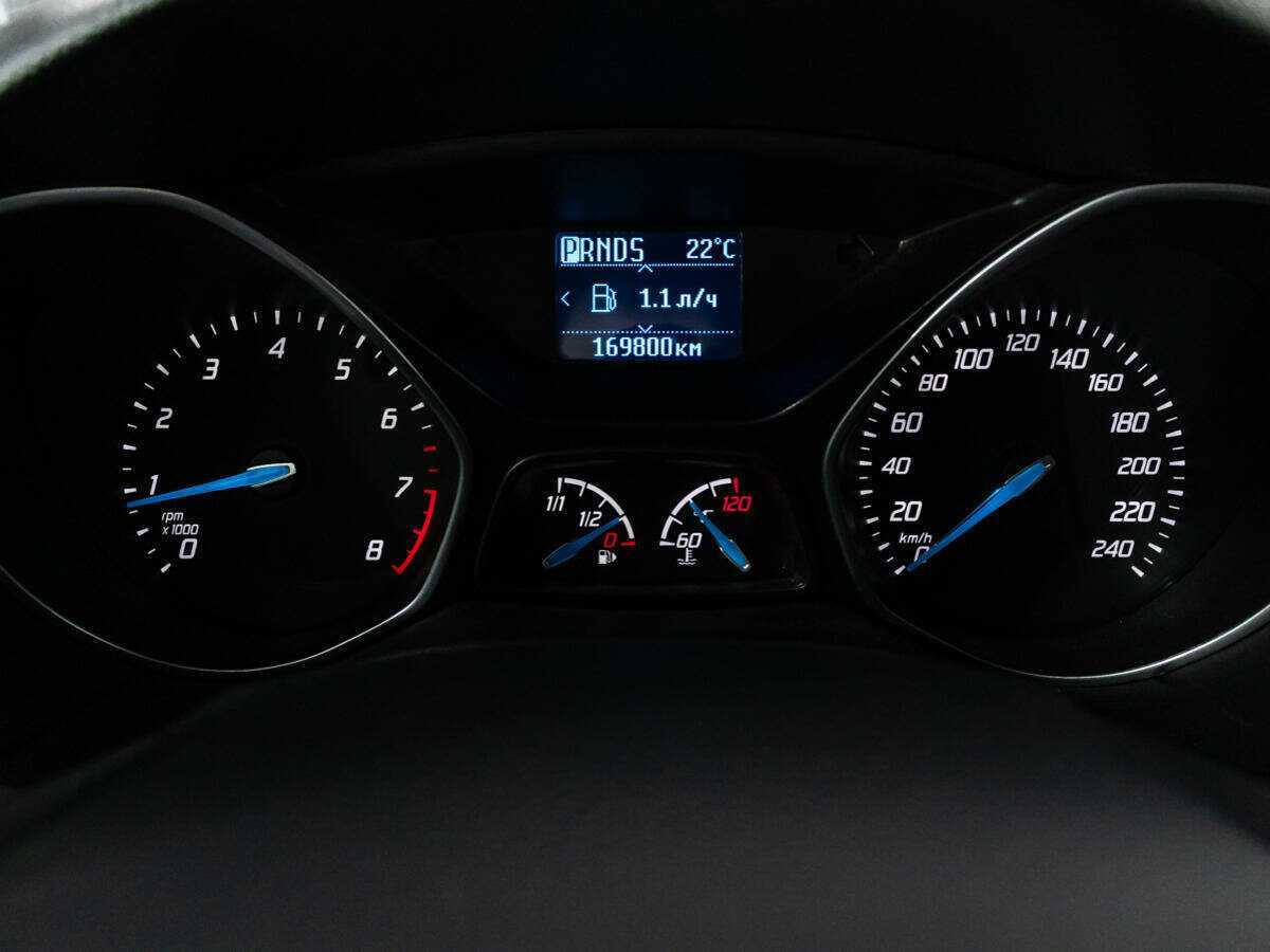 Ford Focus с пробегом — 2013 год. Фото: #11