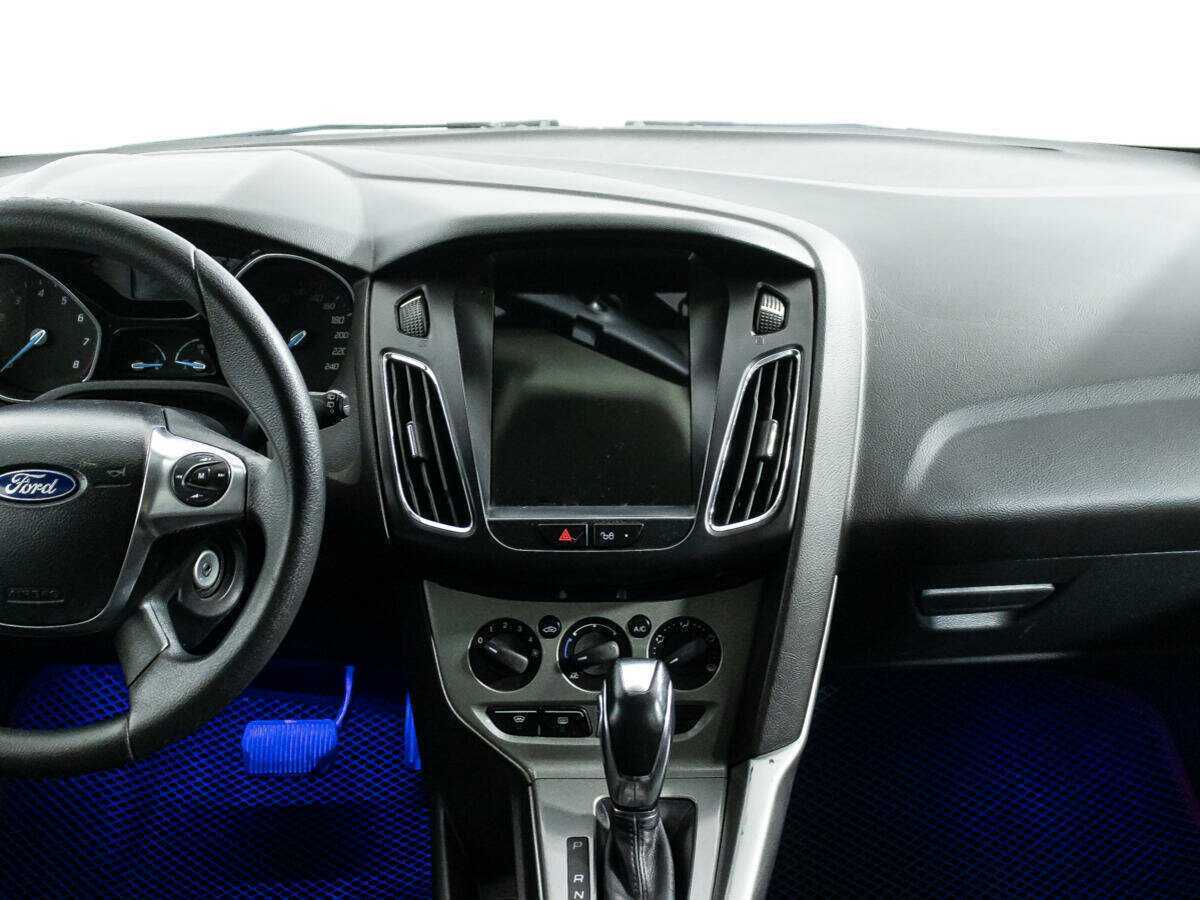 Ford Focus с пробегом — 2012 год. Фото: #13