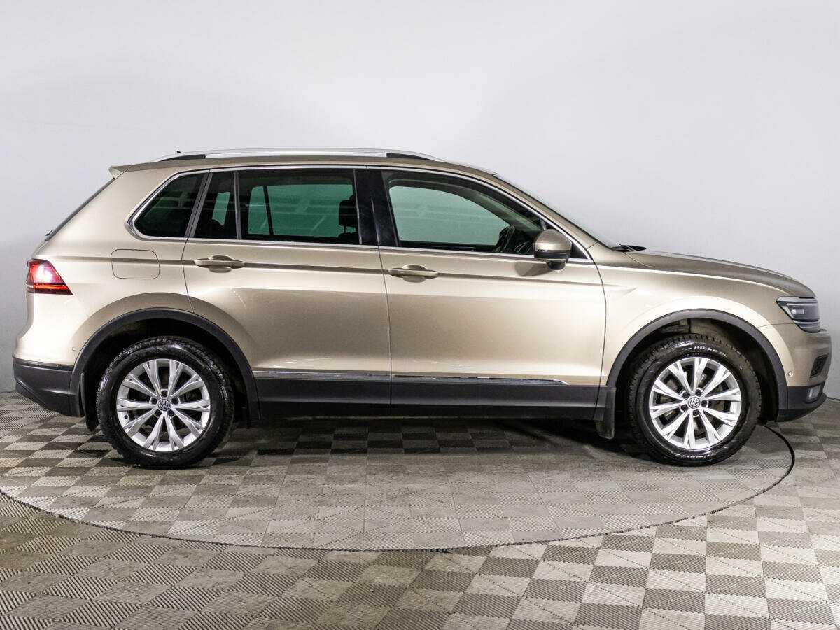 Volkswagen Tiguan с пробегом — 2017 год. Фото: #3