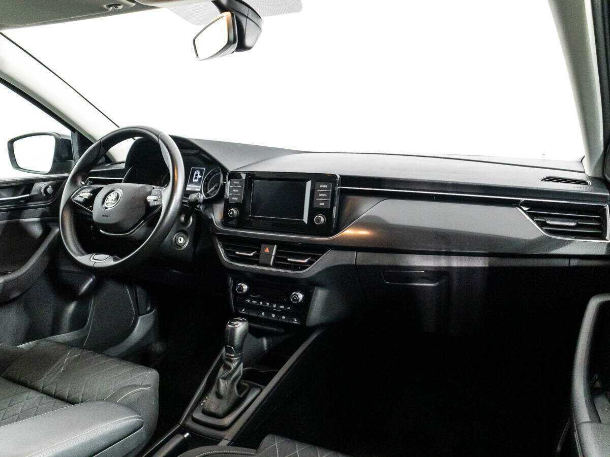 Skoda Rapid с пробегом — 2020 год. Фото: #8