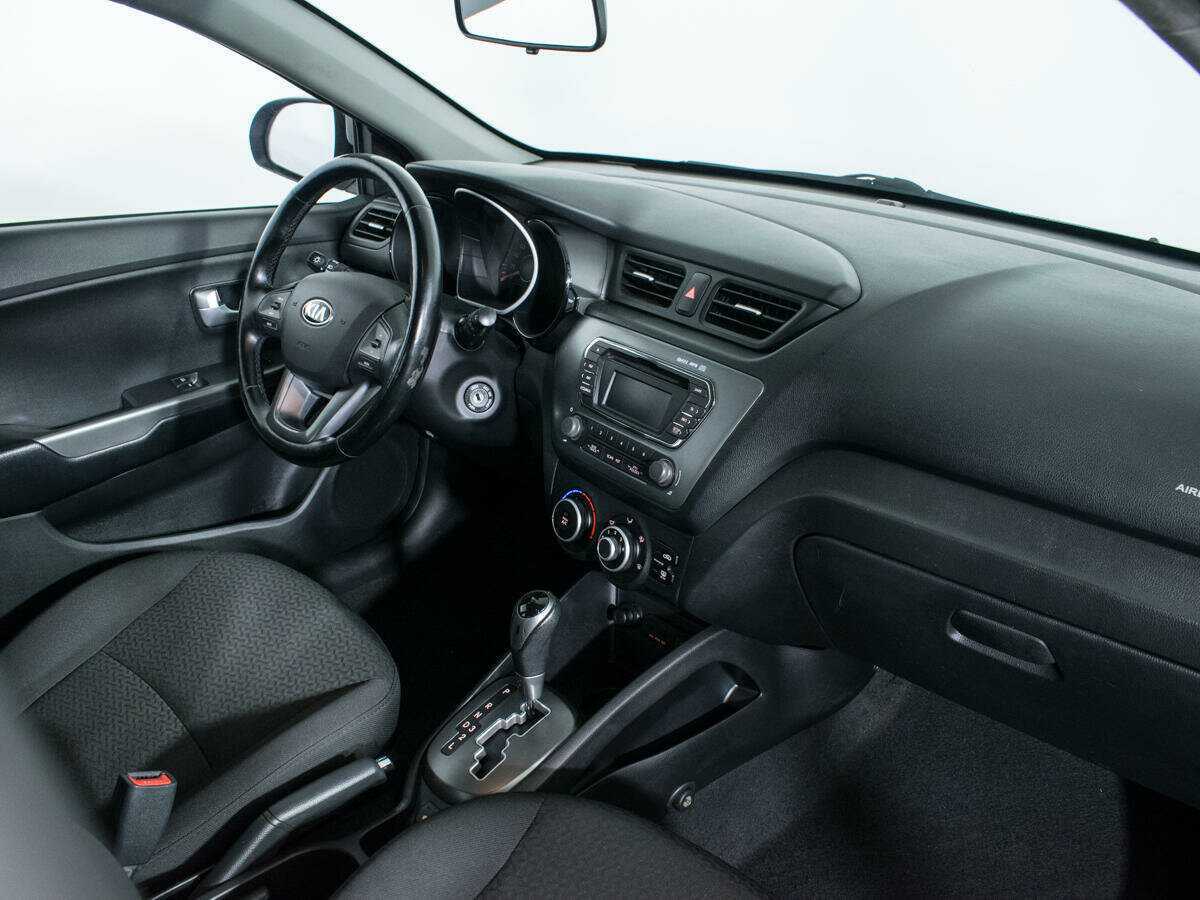 Kia Rio с пробегом — 2014 год. Фото: #8