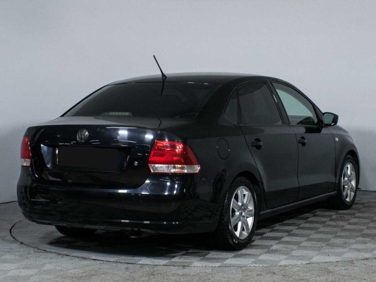 Volkswagen Polo с пробегом — 2014 год. Фото: #4