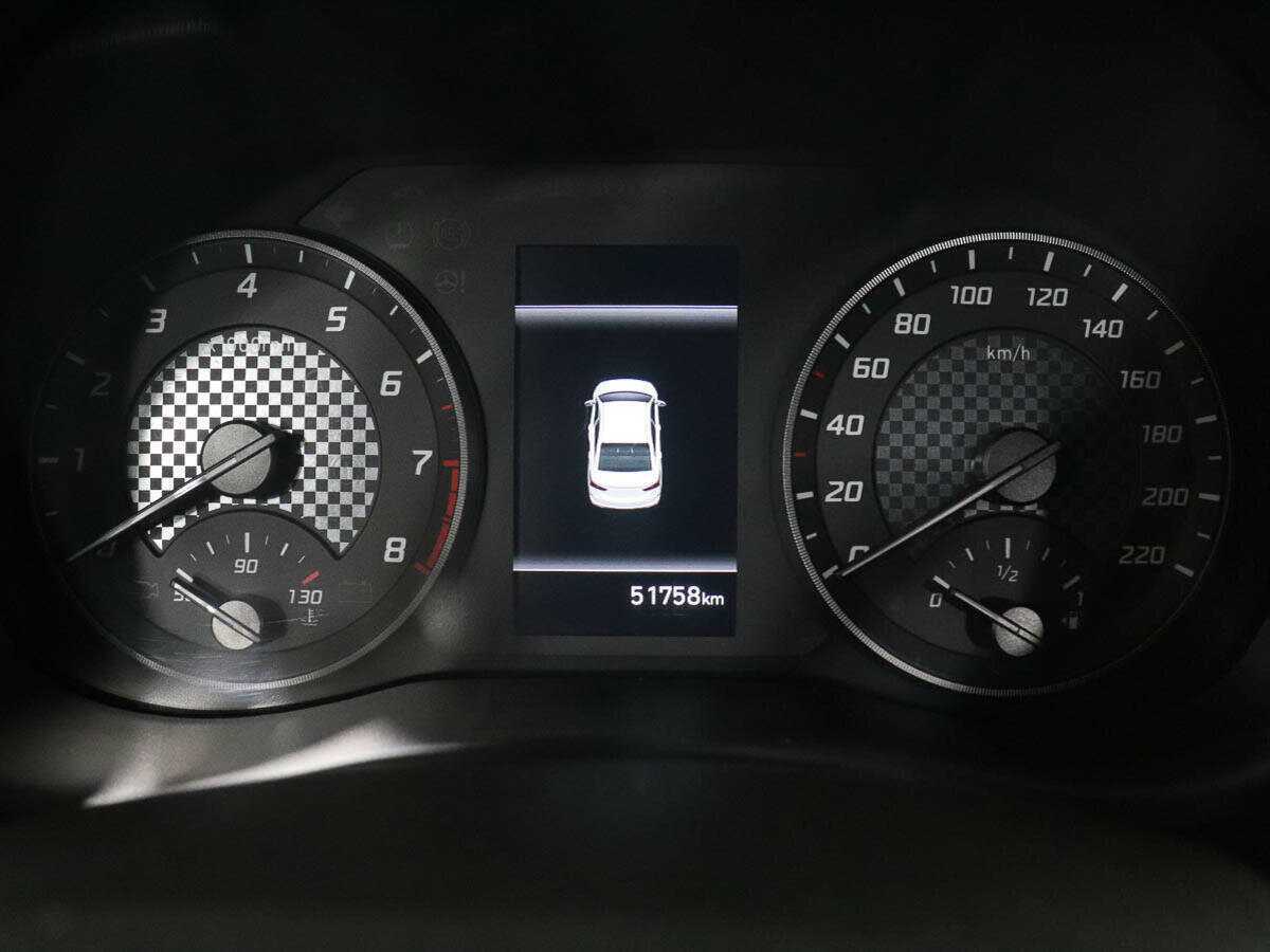 Hyundai Solaris с пробегом — 2021 год. Фото: #9