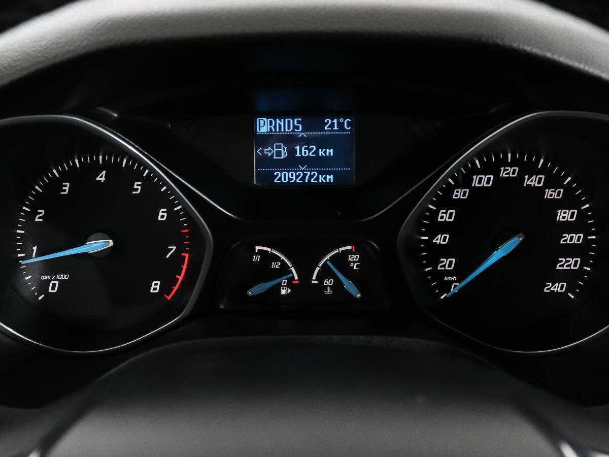 Ford Focus с пробегом — 2012 год. Фото: #9