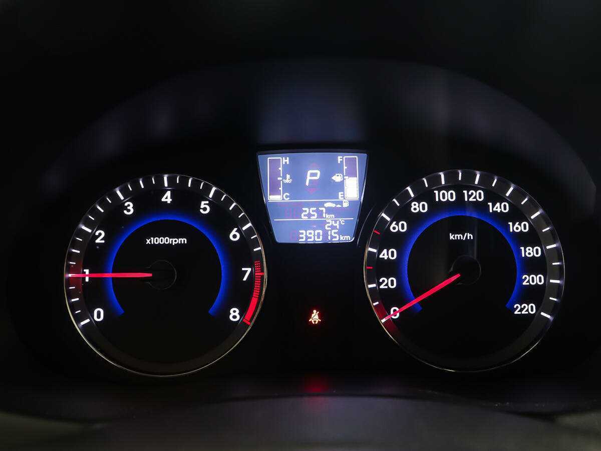 Hyundai Solaris с пробегом — 2016 год. Фото: #13