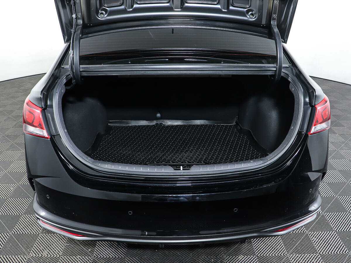 Hyundai Solaris с пробегом — 2022 год. Фото: #9