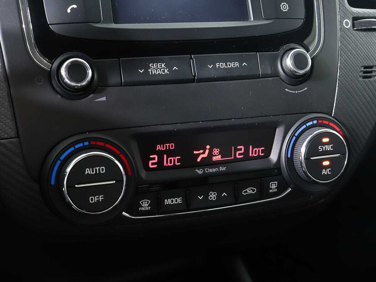 Kia Cerato с пробегом — 2017 год. Фото: #16