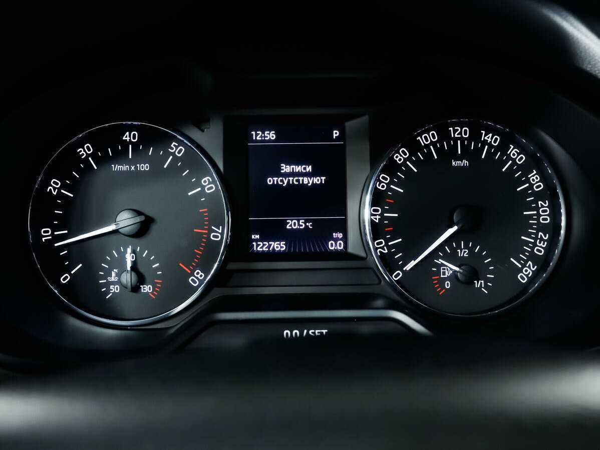 Skoda Octavia с пробегом — 2016 год. Фото: #9