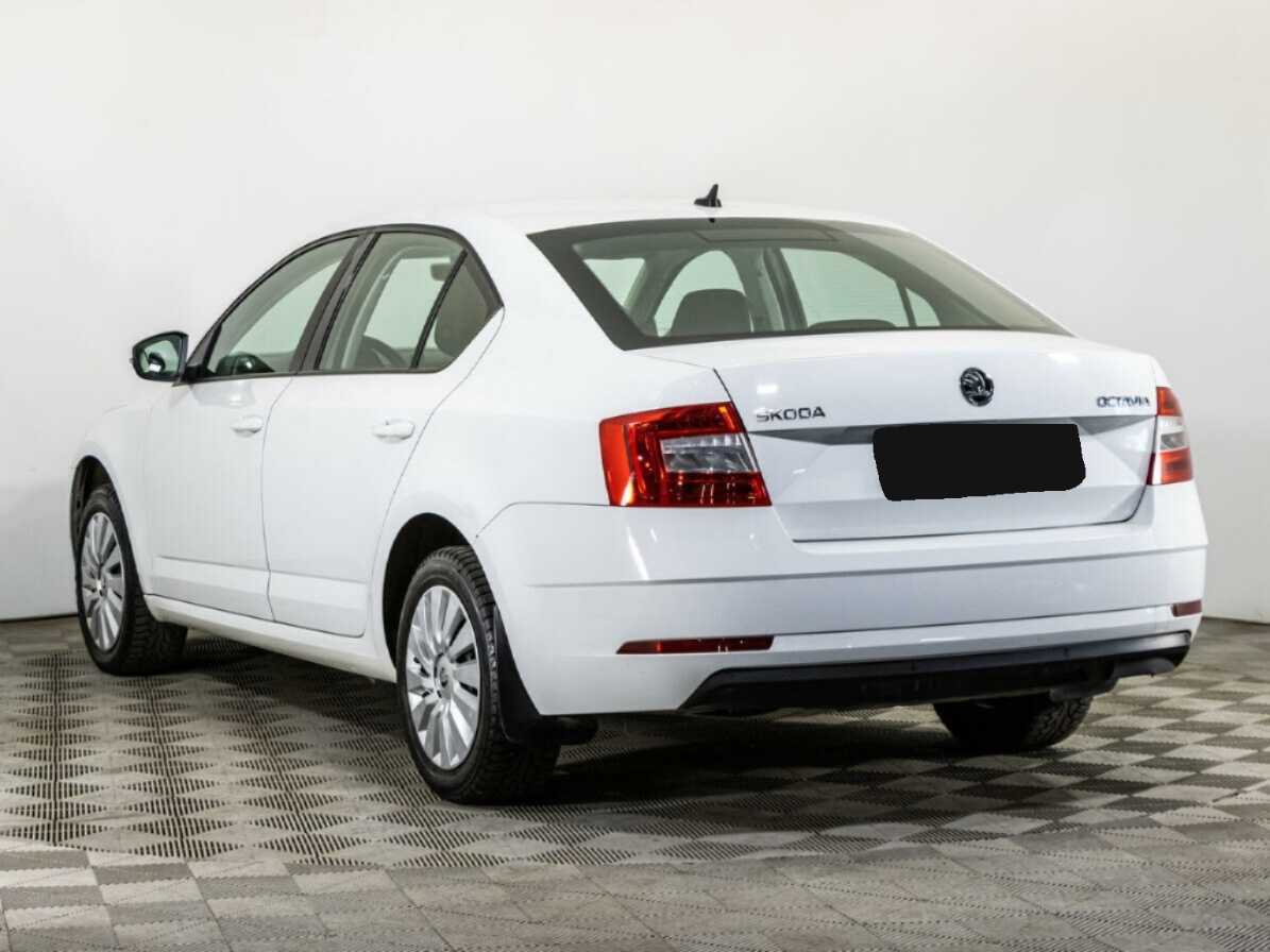 Skoda Octavia с пробегом — 2018 год. Фото: #6