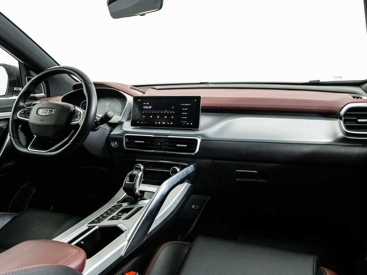 Geely Coolray с пробегом — 2022 год. Фото: #6