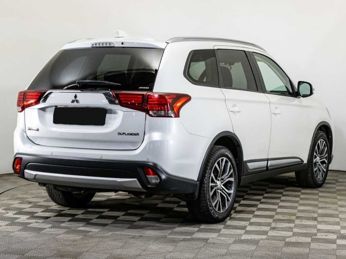Mitsubishi Outlander с пробегом — 2018 год. Фото: #3