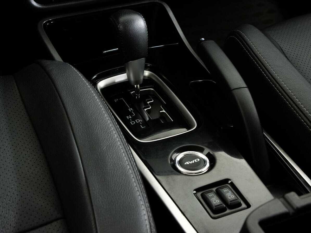 Mitsubishi Outlander с пробегом — 2018 год. Фото: #11