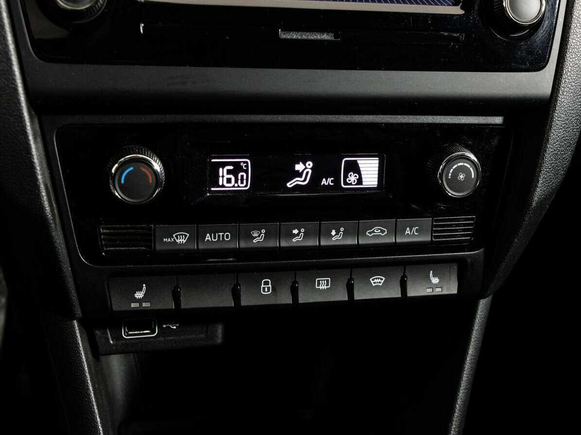 Skoda Rapid с пробегом — 2019 год. Фото: #8