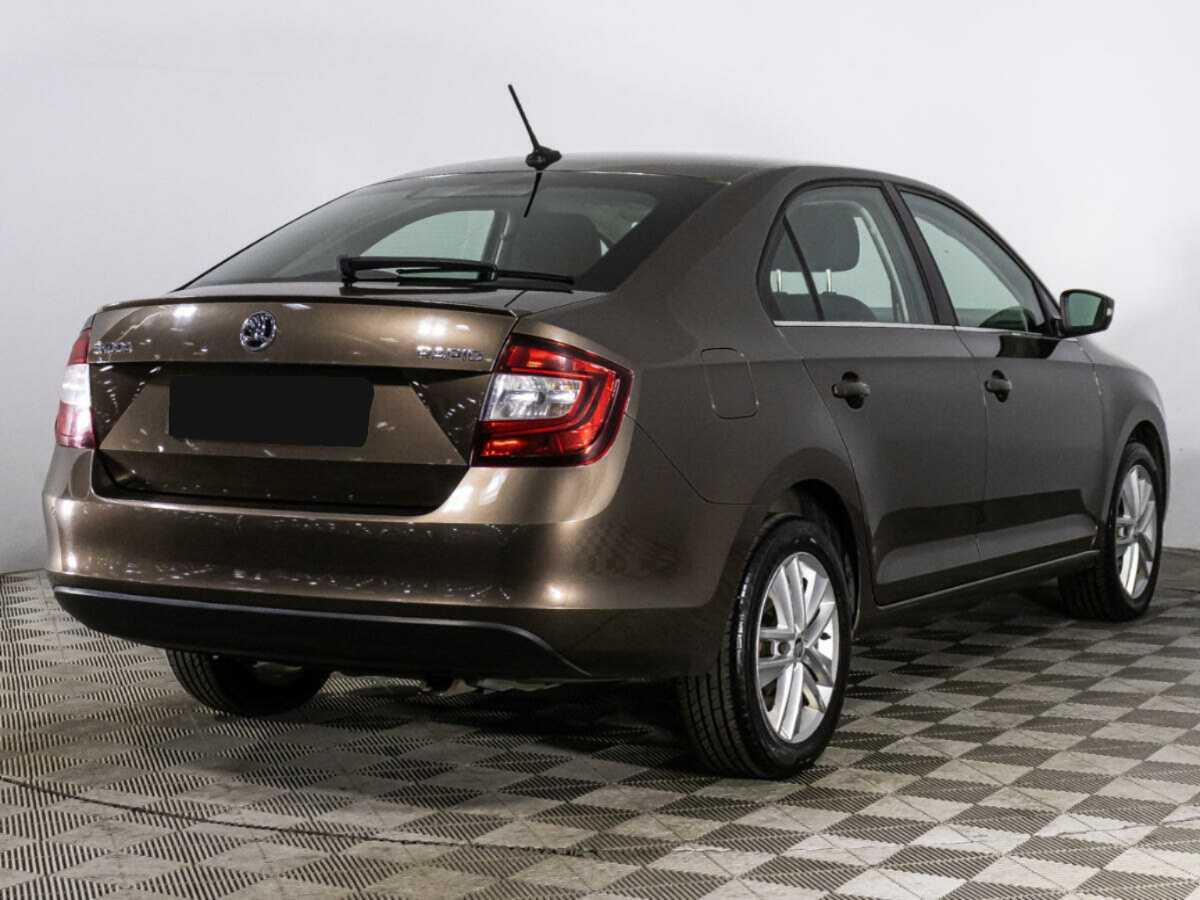 Skoda Rapid с пробегом — 2018 год. Фото: #4