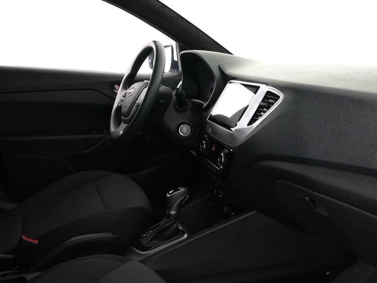 Hyundai Solaris с пробегом — 2018 год. Фото: #5