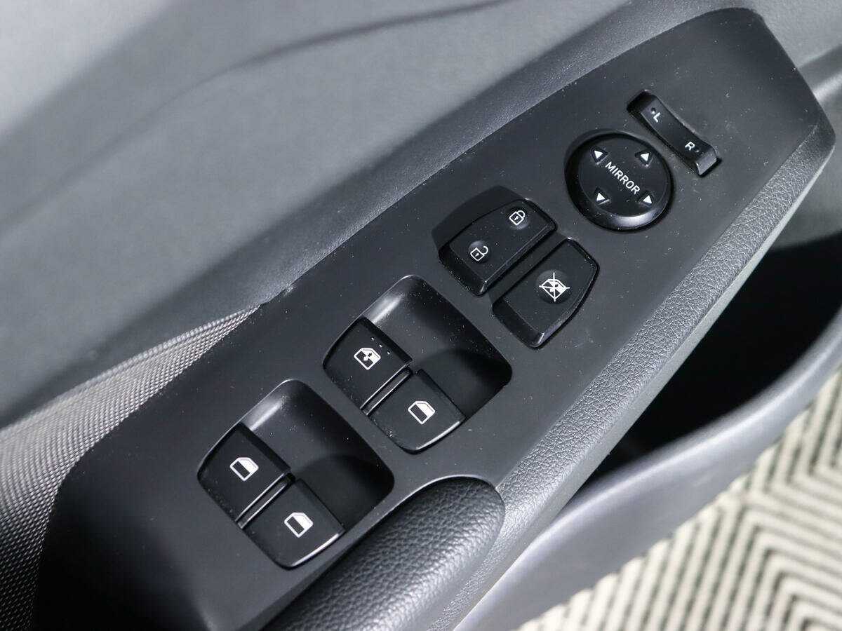 Hyundai Solaris с пробегом — 2018 год. Фото: #13