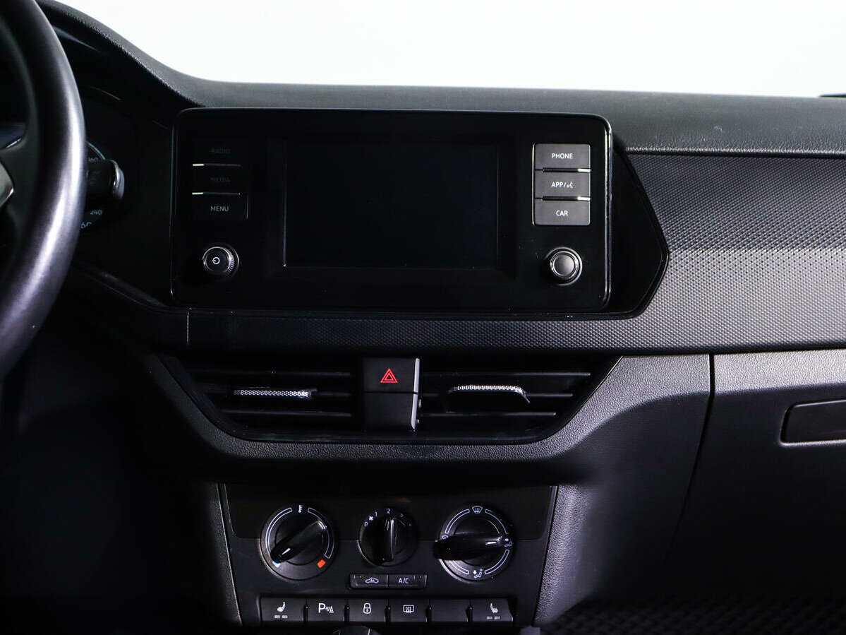 Volkswagen Polo с пробегом — 2021 год. Фото: #12