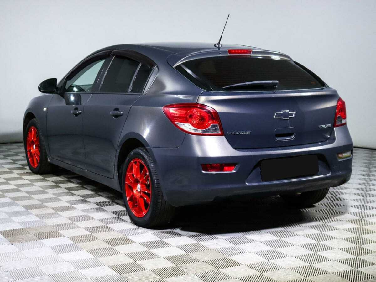 Chevrolet Cruze с пробегом — 2013 год. Фото: #6