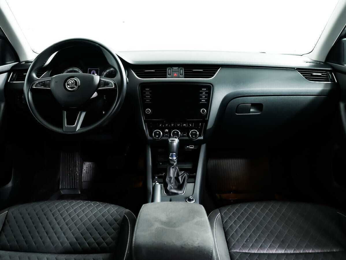 Skoda Octavia с пробегом — 2018 год. Фото: #10