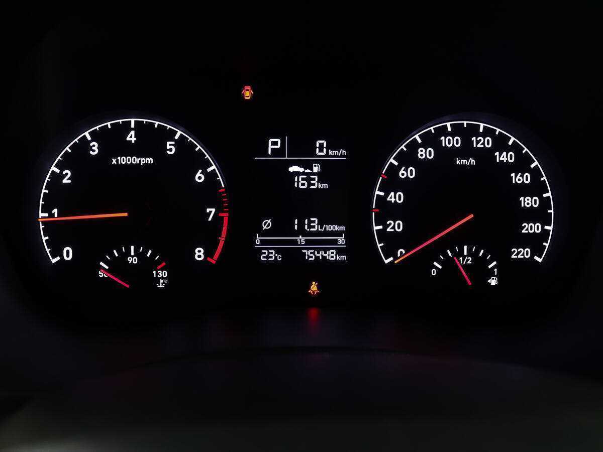 Hyundai Solaris с пробегом — 2017 год. Фото: #13