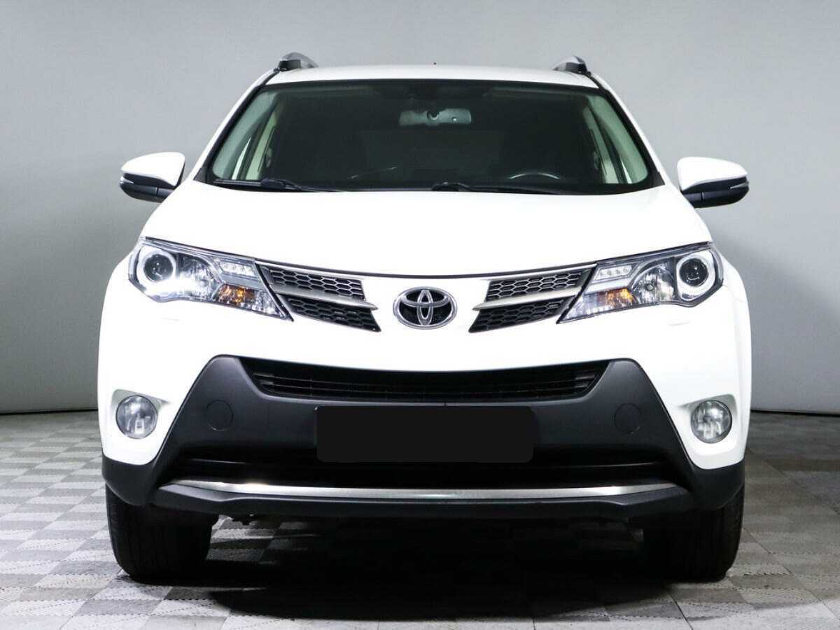 Toyota RAV4 с пробегом — 2014 год. Фото: #1