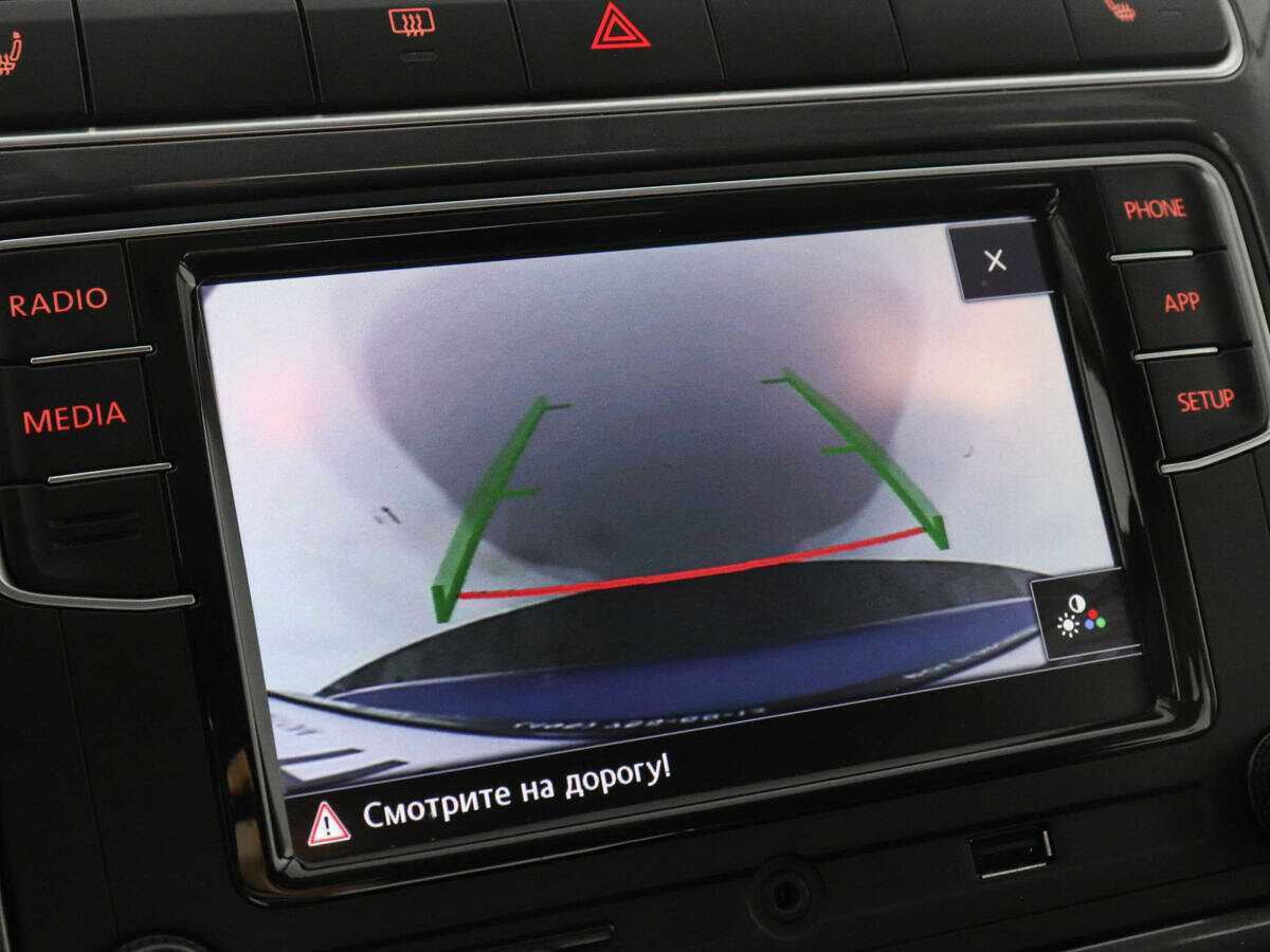 Volkswagen Polo с пробегом — 2019 год. Фото: #12