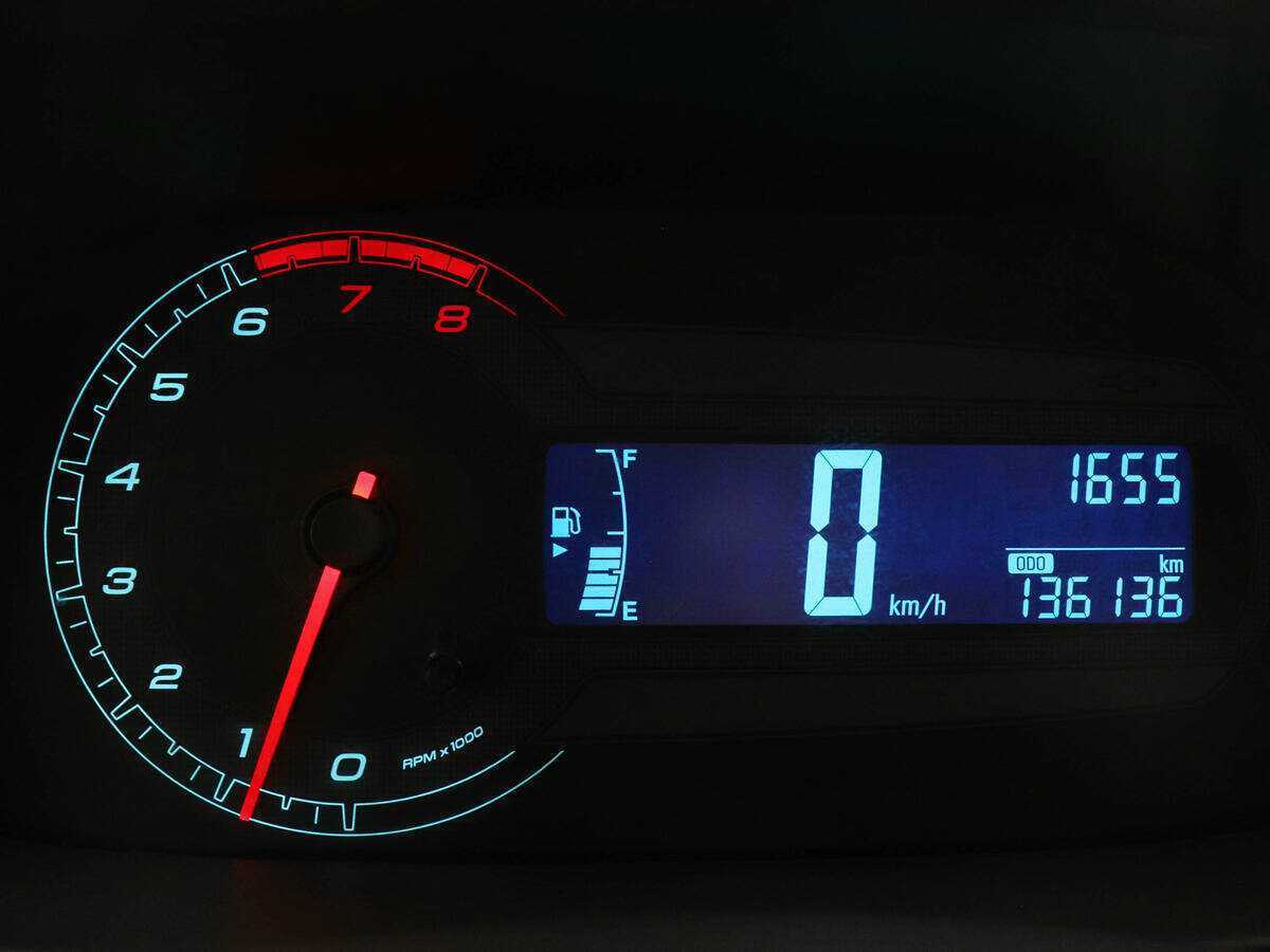 Chevrolet Cobalt с пробегом — 2013 год. Фото: #10