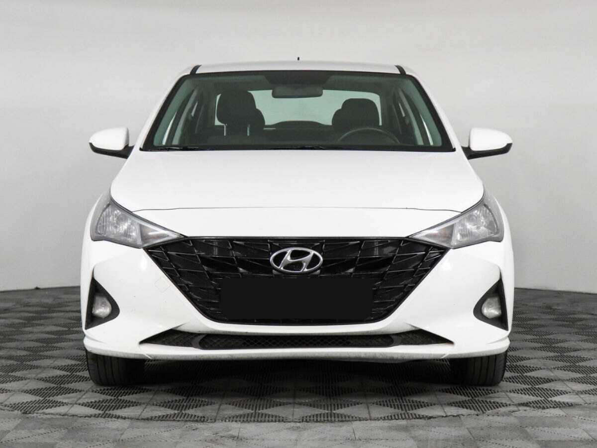 Hyundai Solaris с пробегом — 2022 год. Фото: #1