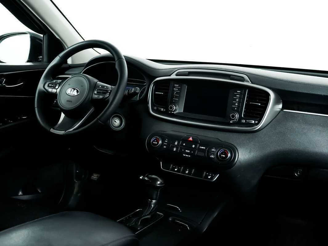 Kia Sorento с пробегом — 2015 год. Фото: #8