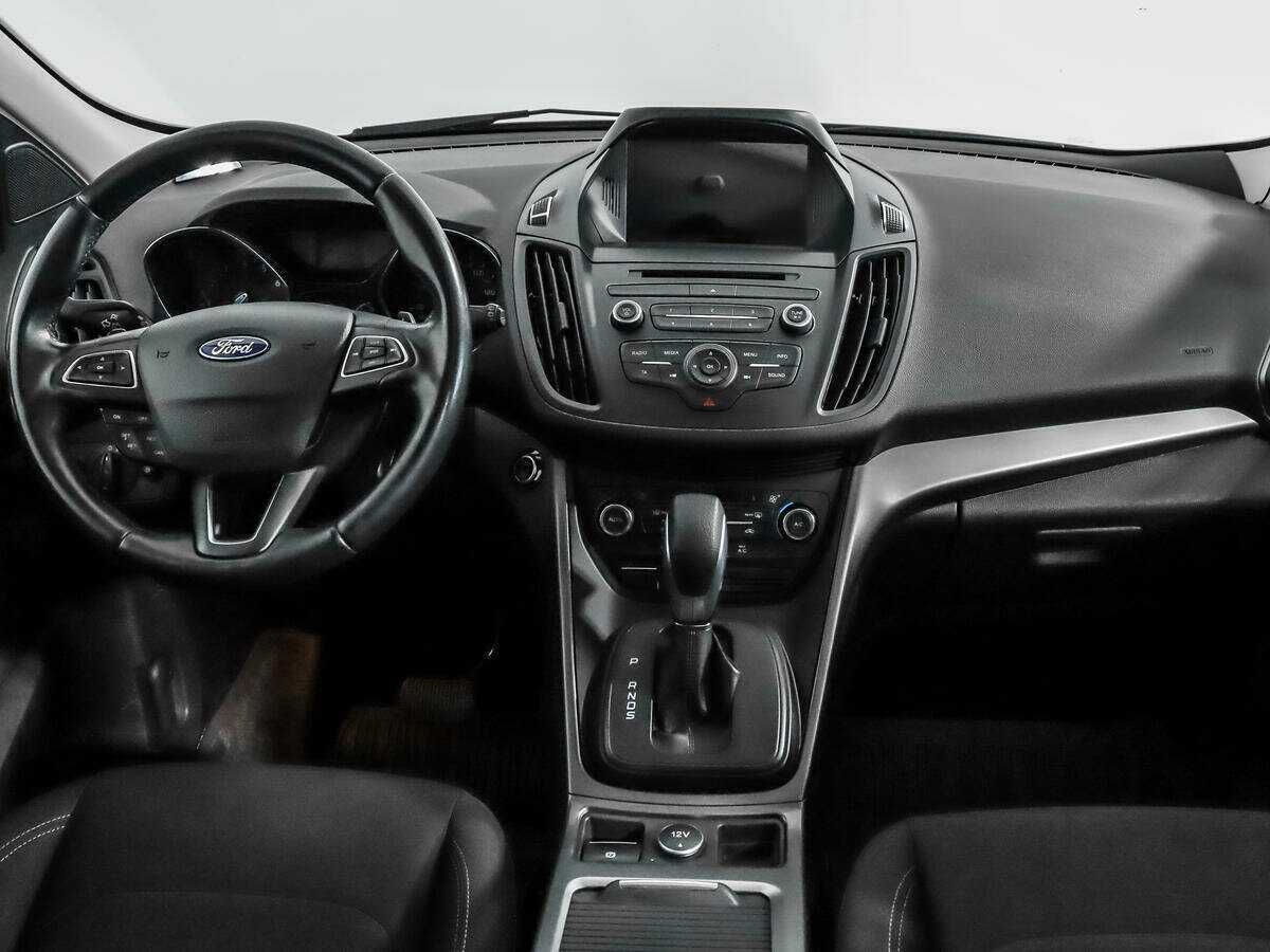 Ford Kuga с пробегом — 2017 год. Фото: #12