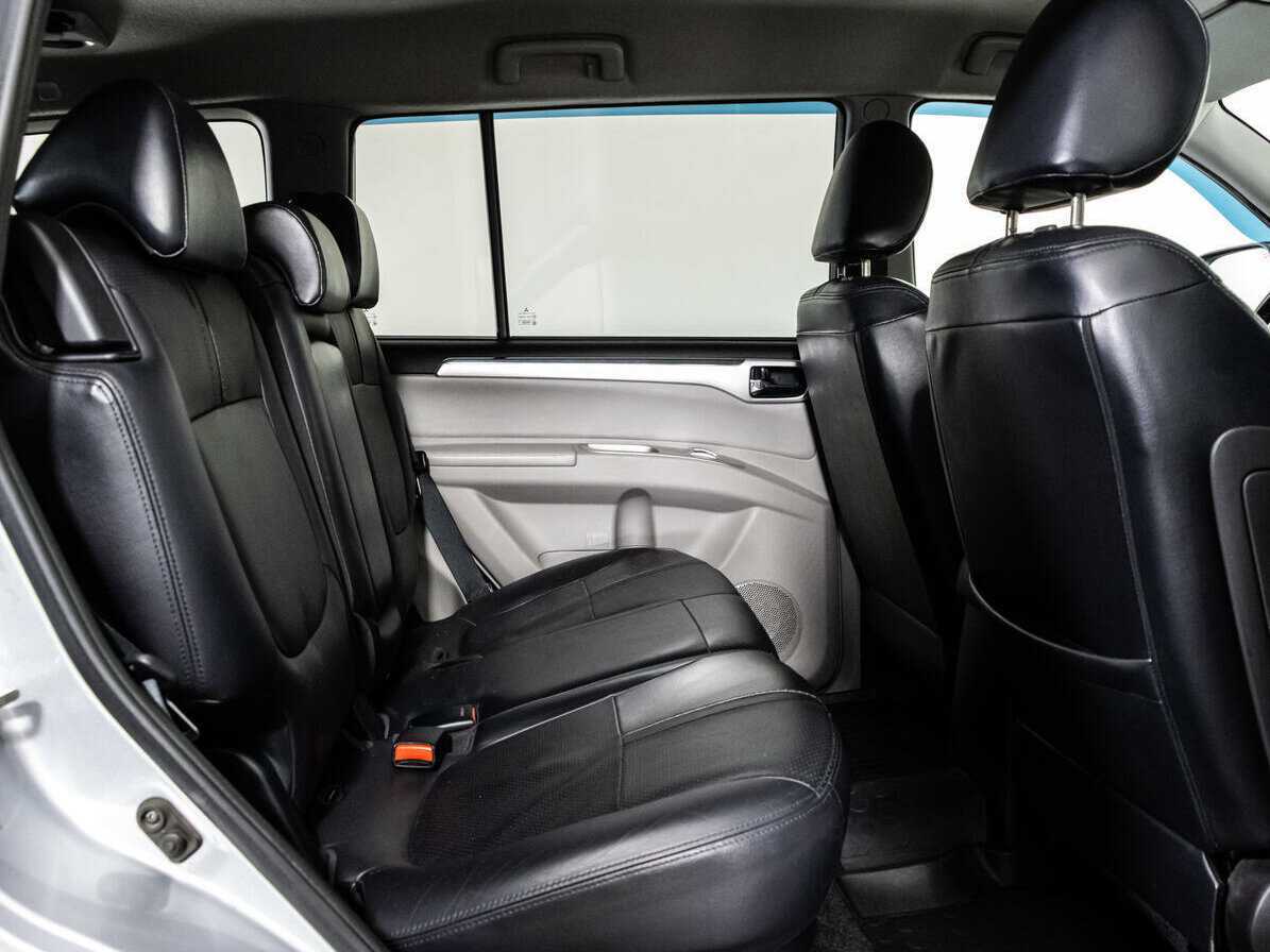 Mitsubishi Pajero Sport с пробегом — 2013 год. Фото: #13