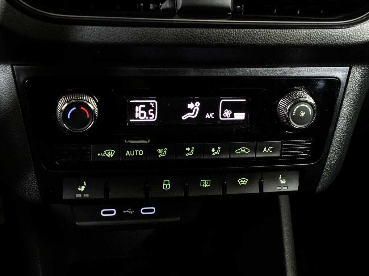 Skoda Rapid с пробегом — 2021 год. Фото: #11