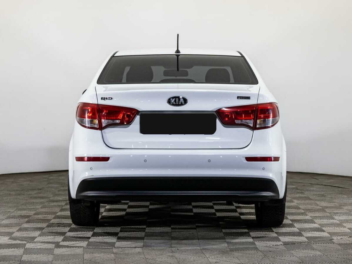 Kia Rio с пробегом — 2015 год. Фото: #5