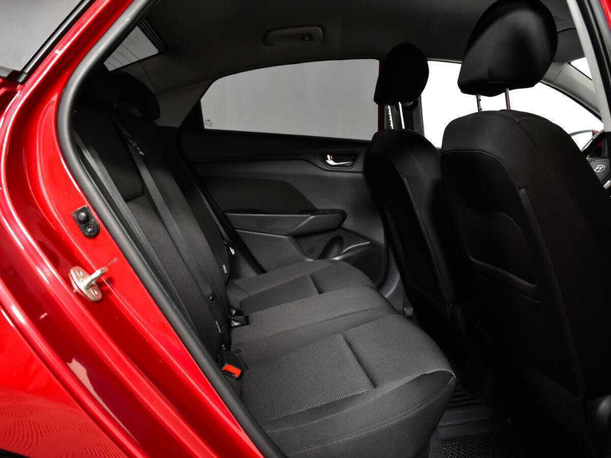 Hyundai Solaris с пробегом — 2019 год. Фото: #8