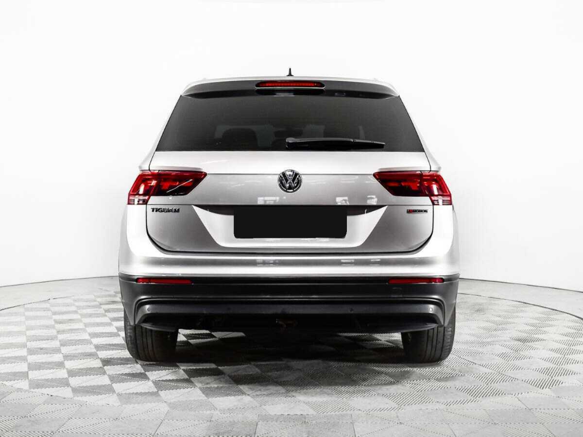 Volkswagen Tiguan с пробегом — 2018 год. Фото: #6