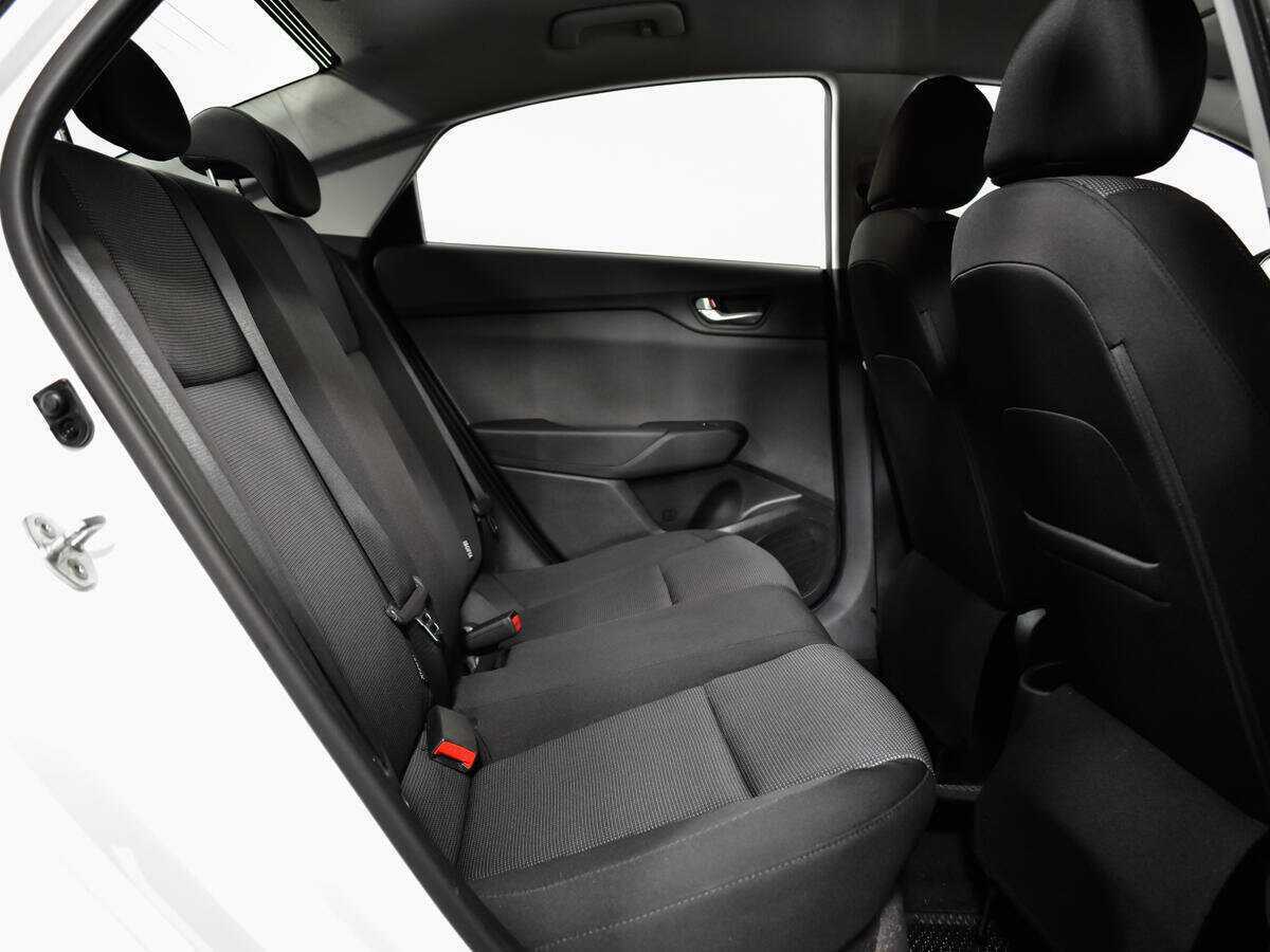 Hyundai Solaris с пробегом — 2021 год. Фото: #7