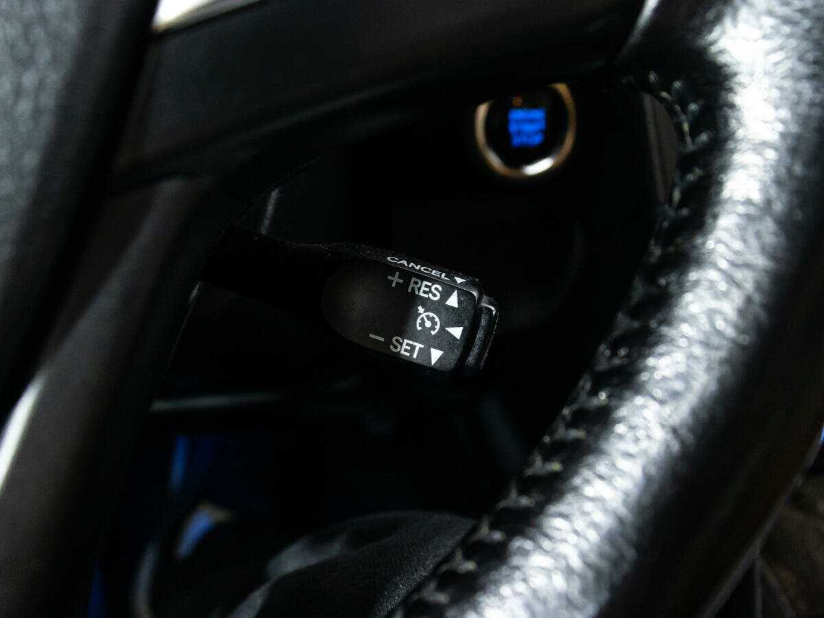 Toyota Camry с пробегом — 2016 год. Фото: #17