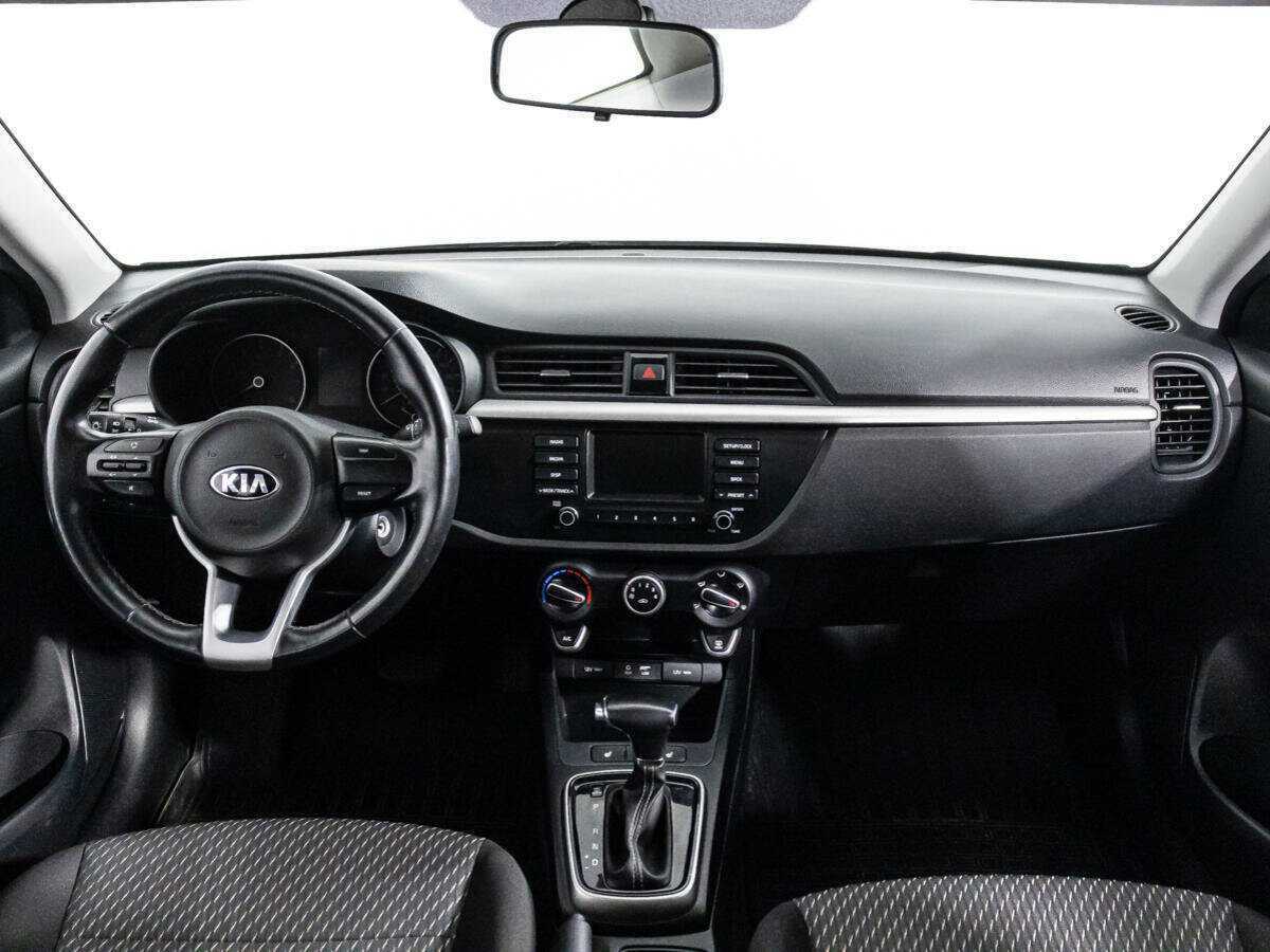 Kia Rio с пробегом — 2018 год. Фото: #12
