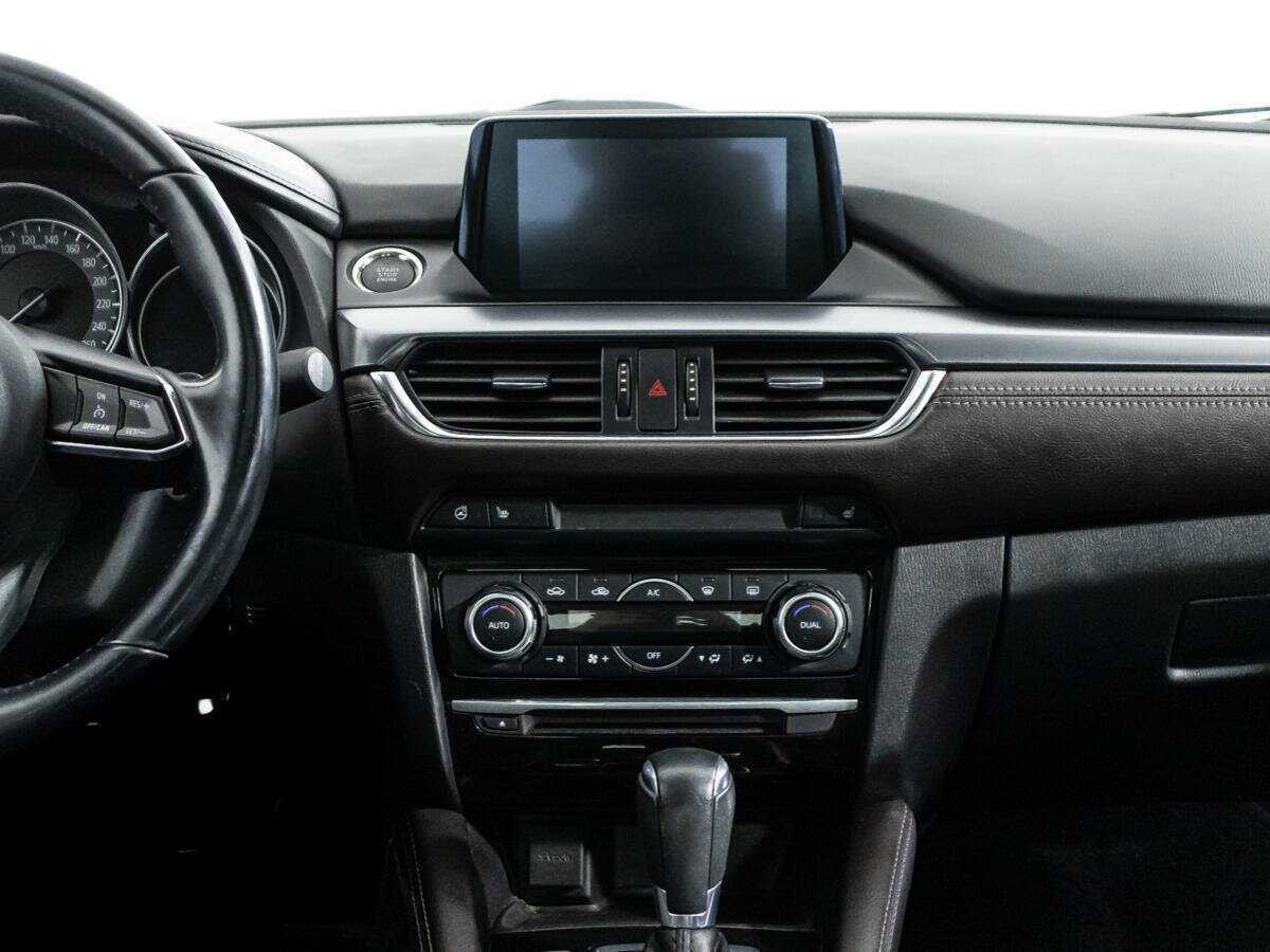 Mazda 6 с пробегом — 2017 год. Фото: #13