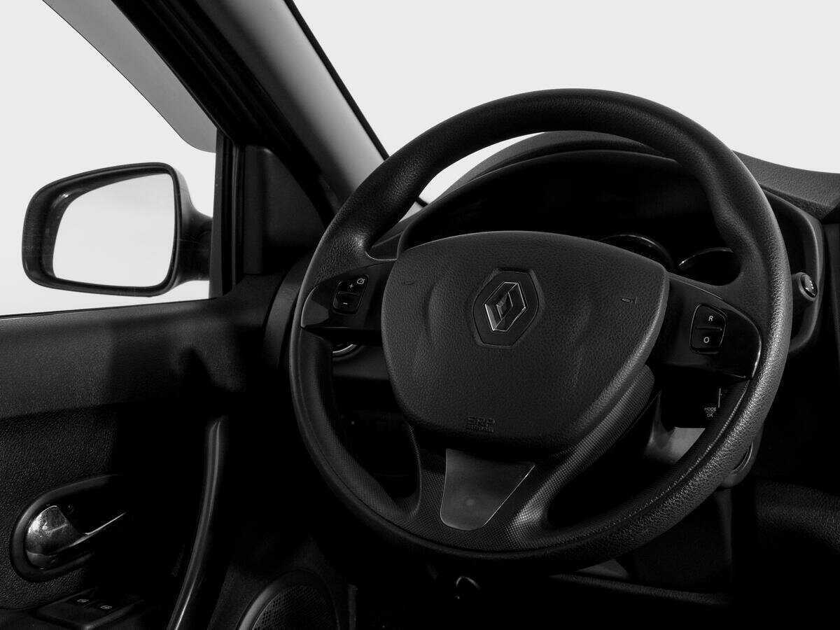 Renault Logan с пробегом — 2017 год. Фото: #13