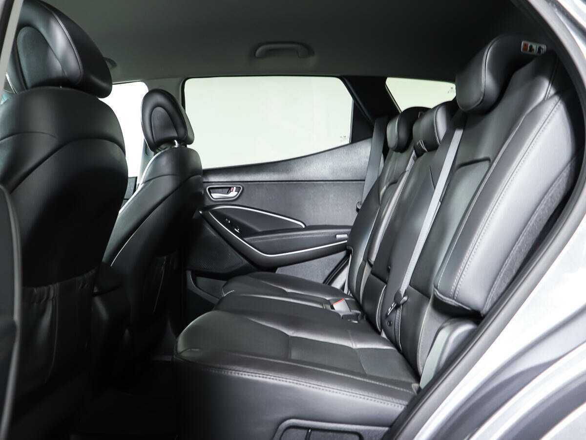 Hyundai Santa Fe с пробегом — 2016 год. Фото: #9